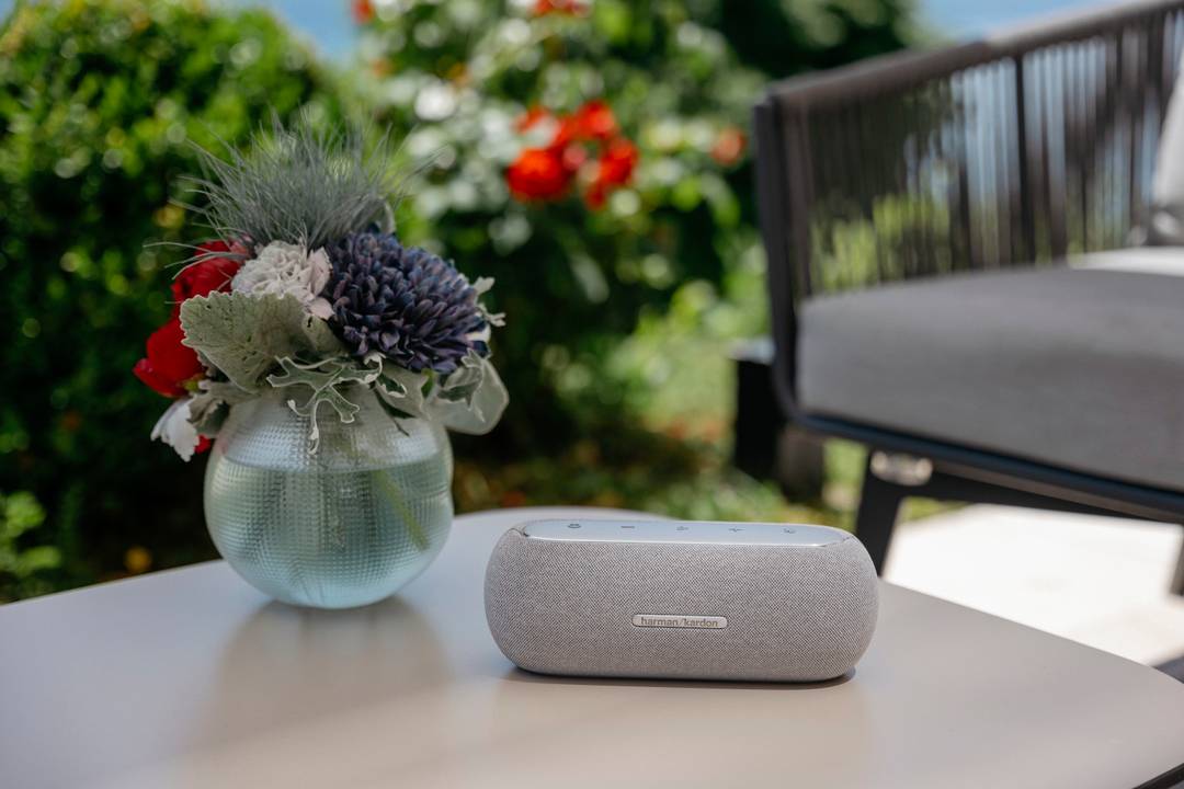 harman kardon luna