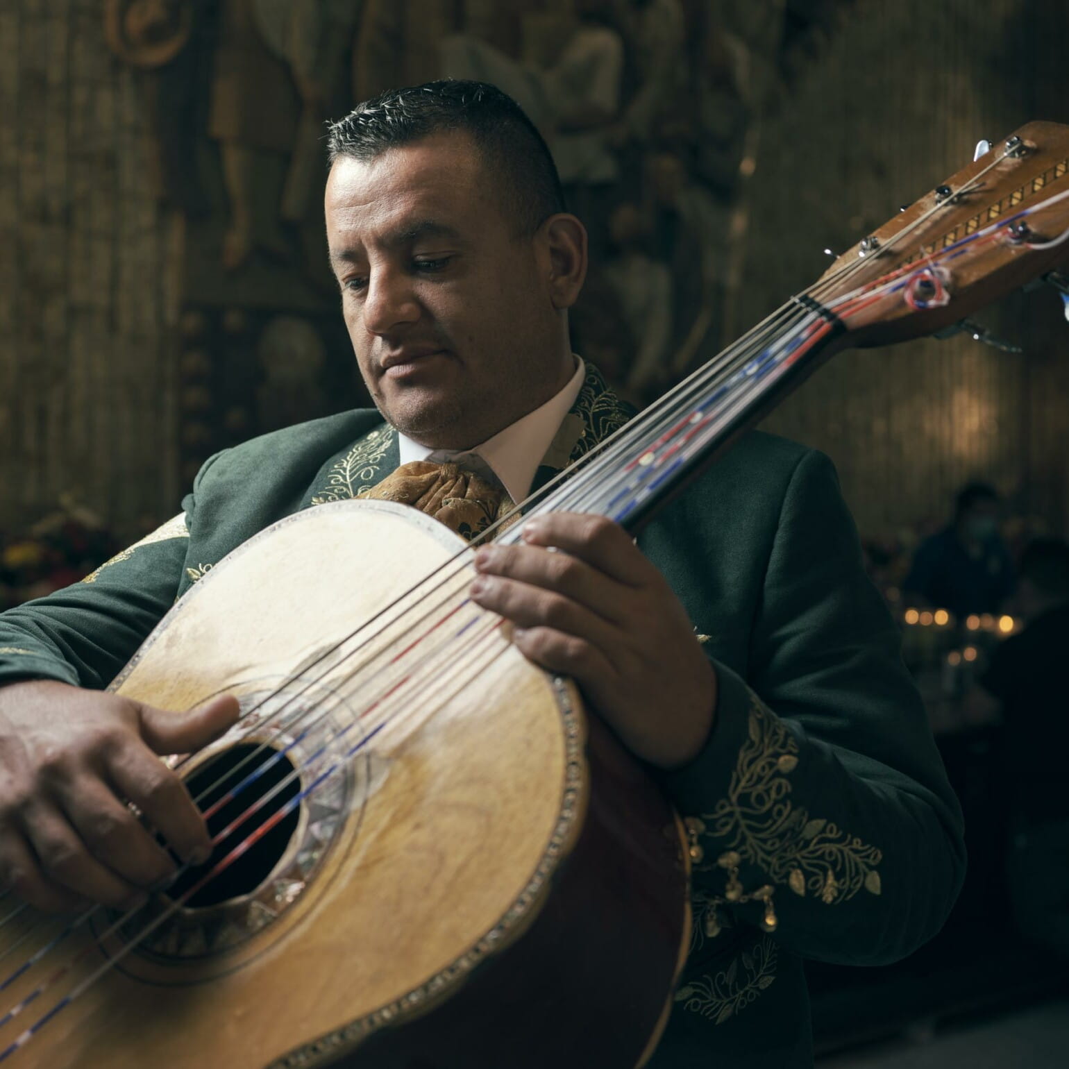 elinchrom three dual off-camera flash kit