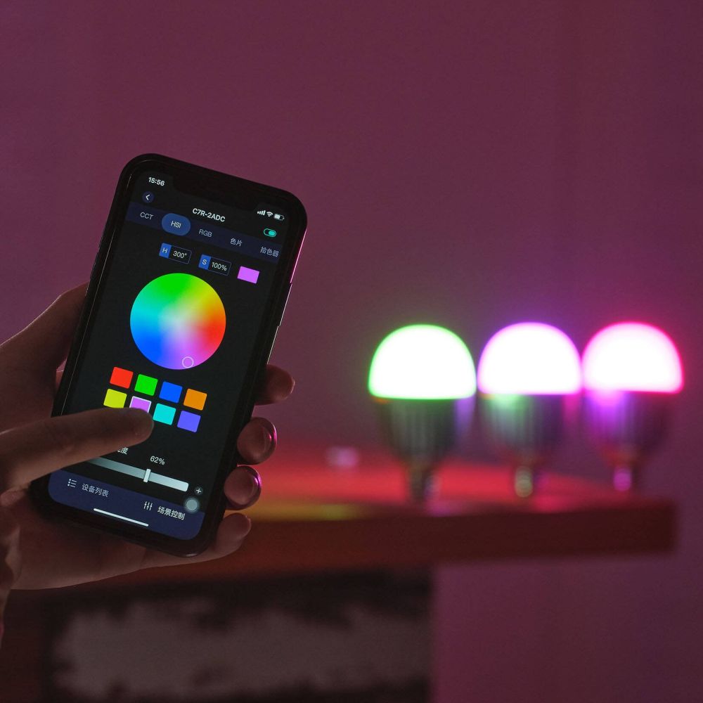 zestaw żarówek rgb z walizką