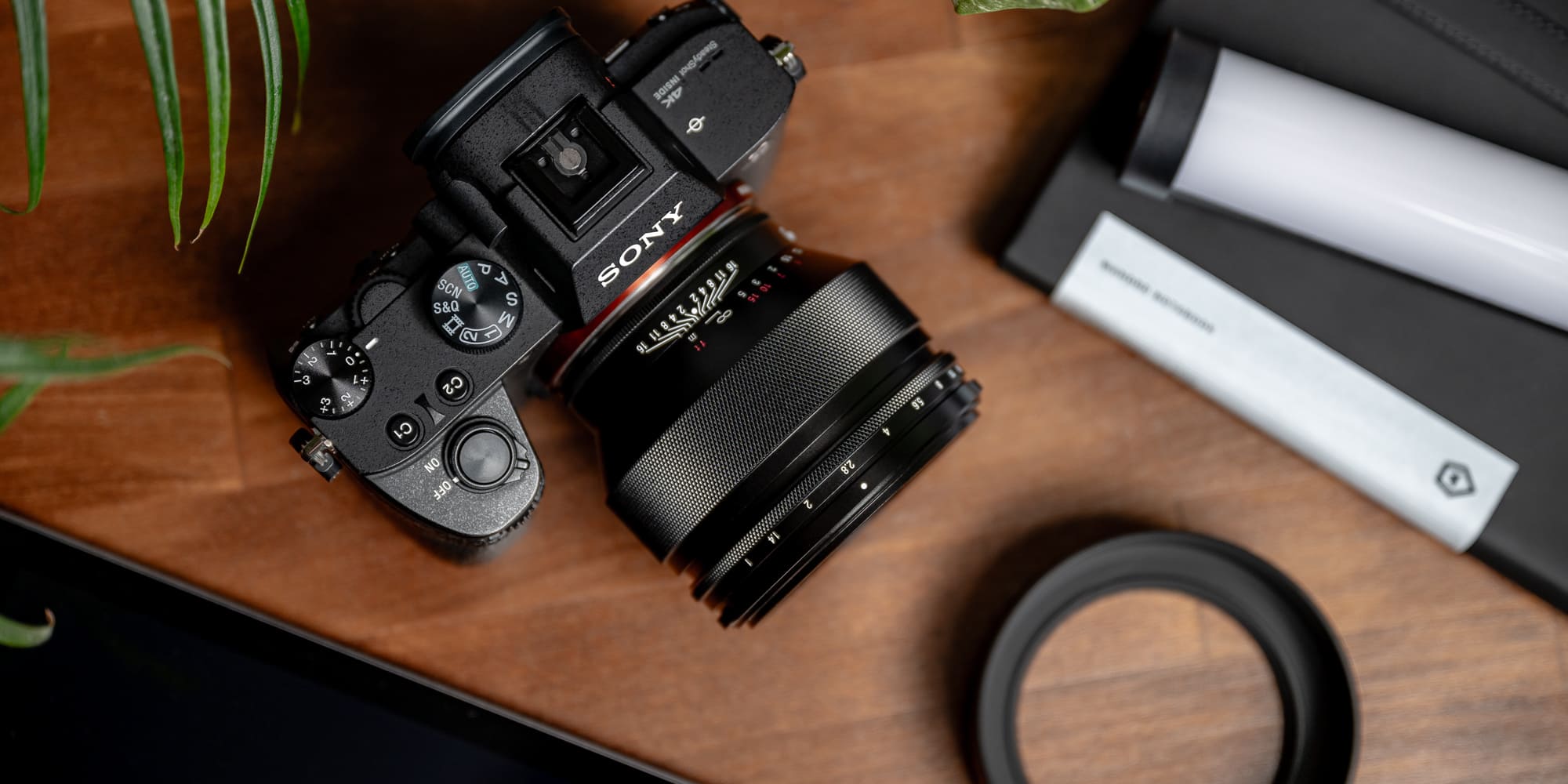 50mm f/1.0