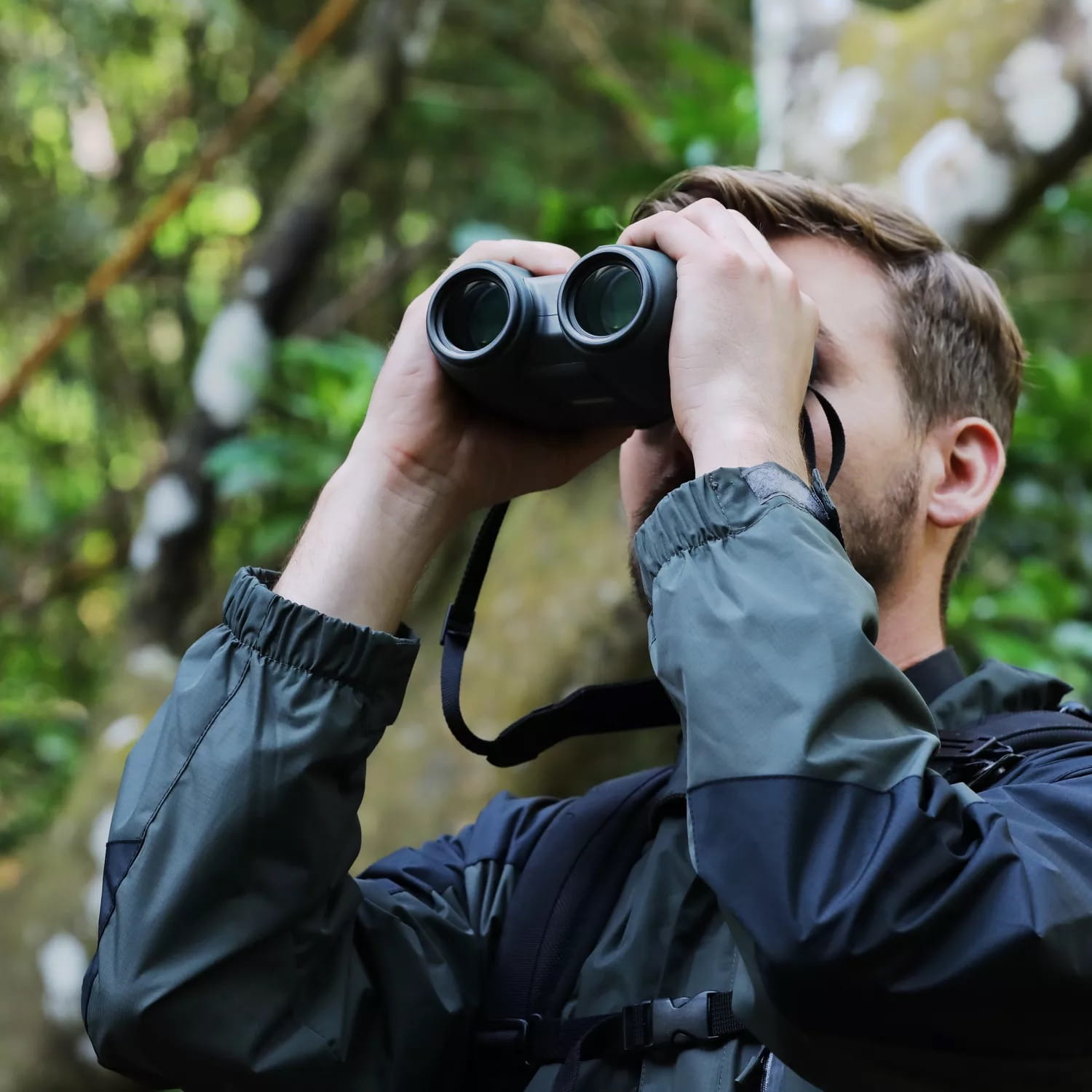 canon 10x32 is