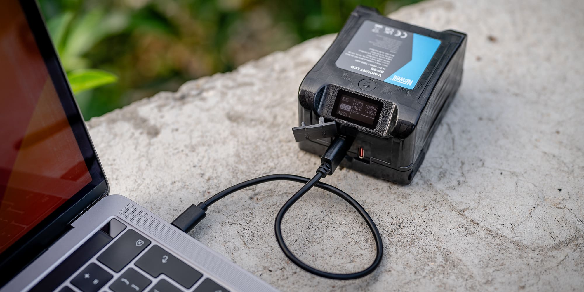 akumulator newell bp-95 lcd v-mount