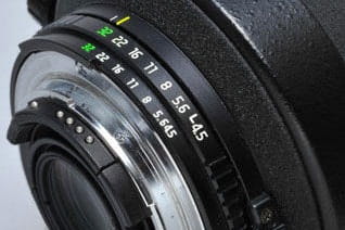 atx-i 100mm f2.8 ff macro