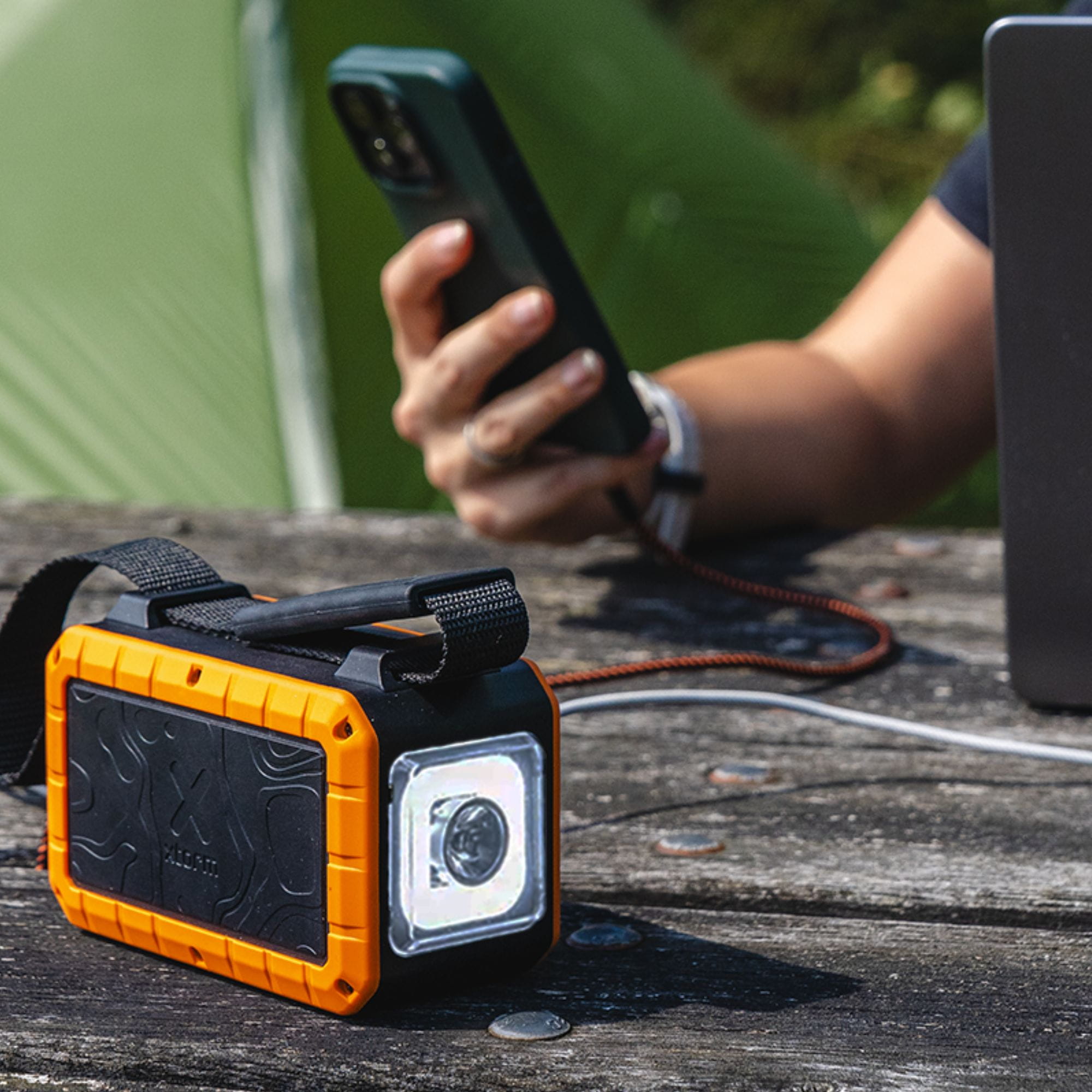 xtorm powerbank rugged flashlight 40000 mah 100w