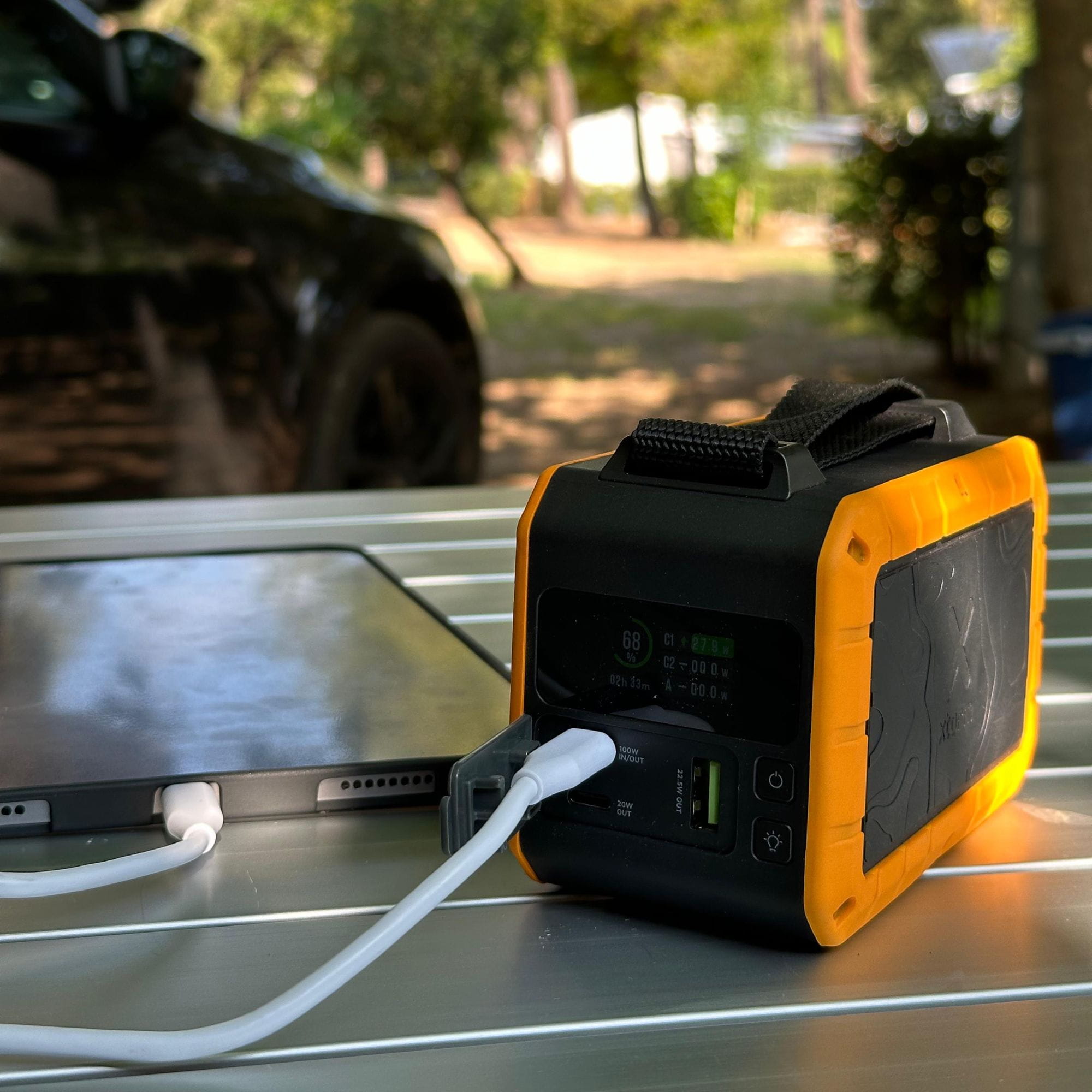 xtorm powerbank rugged flashlight 40000 mah 100w