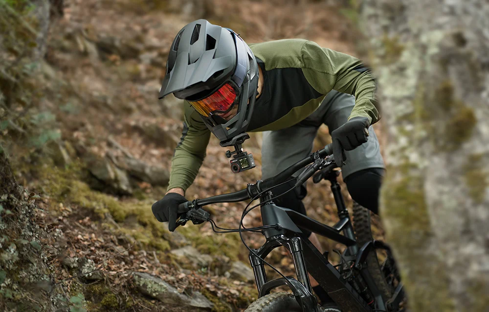 dji osmo uchwyt na kask motocyklowy
