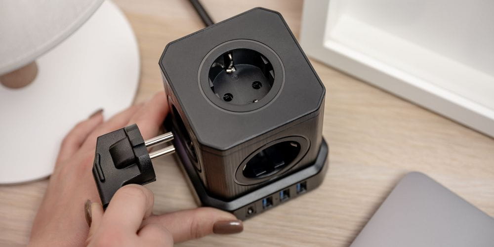 kostka zasilająca newell gan power cube 9w1 czarna