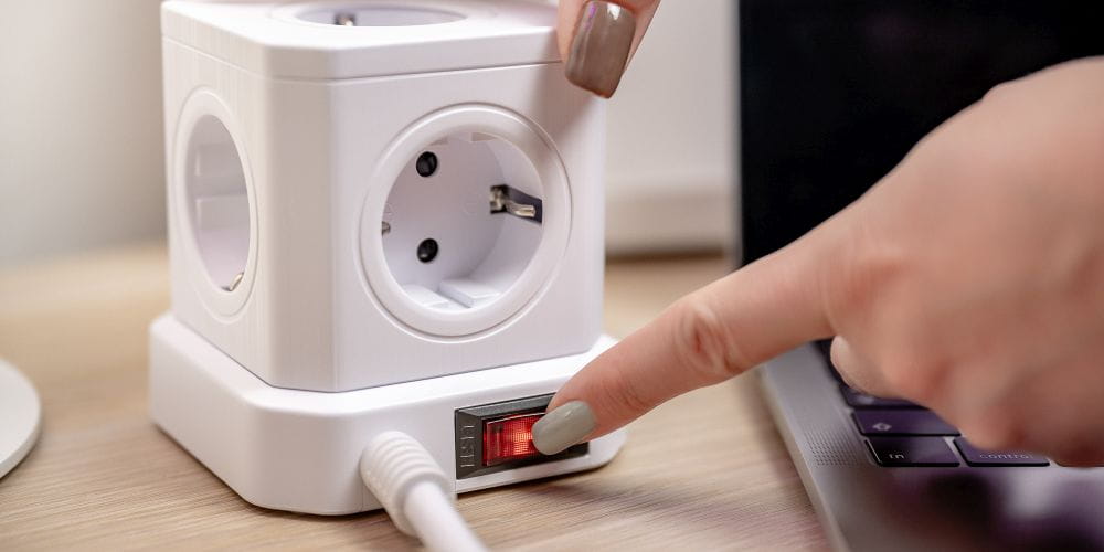 kostka zasilająca newell gan power cube 9w1 biała