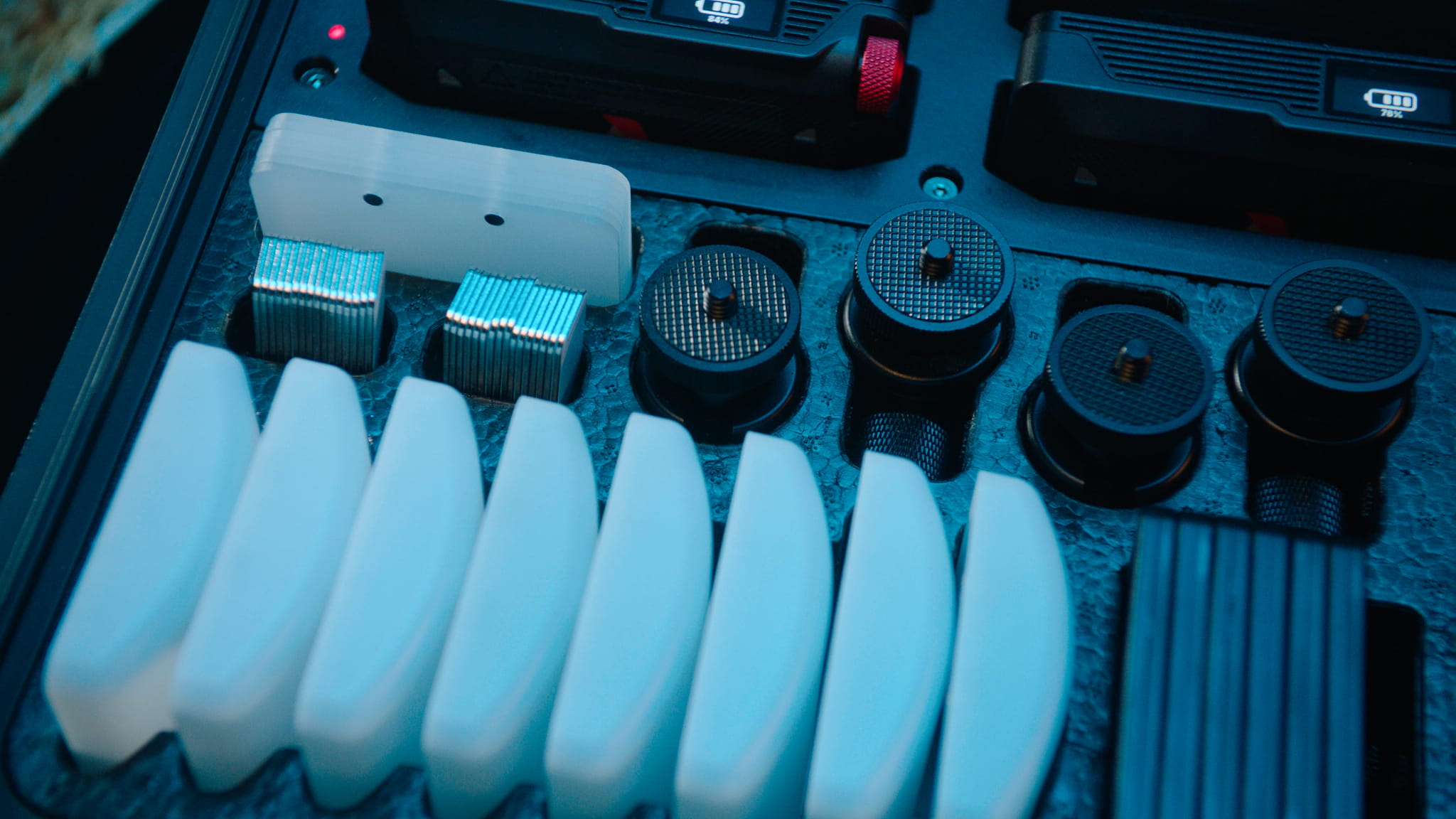 aputure mc pro 8-light kit