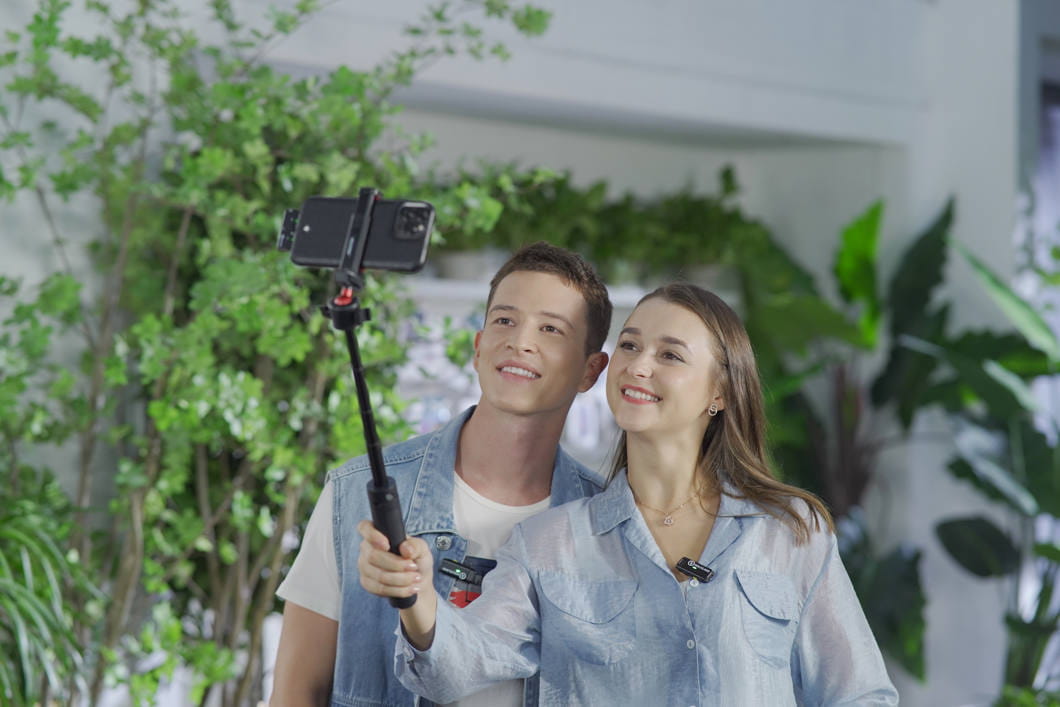 hollyland lark c1 duo wireless lavalier microphone for android