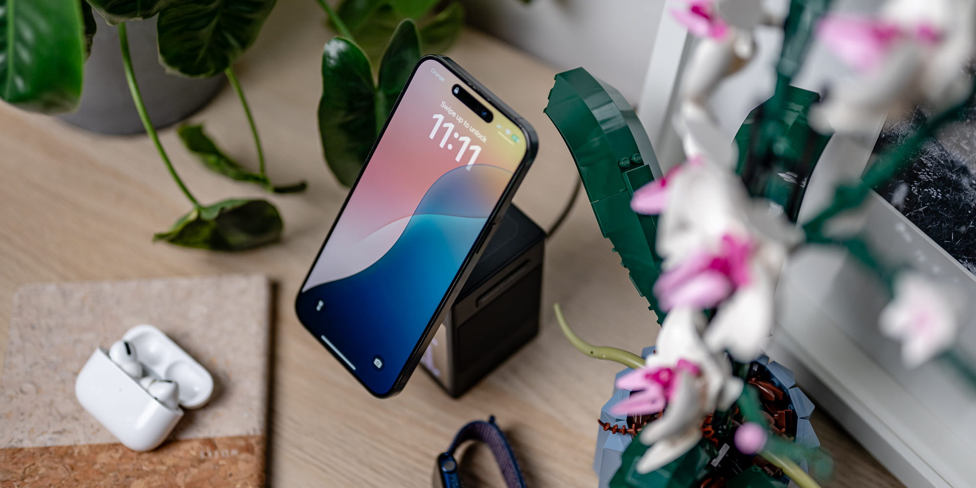 ładowarka magsafe z głośnikiem i wyświetlaczem newell induone magplay do 3 urządzeń mobilnych