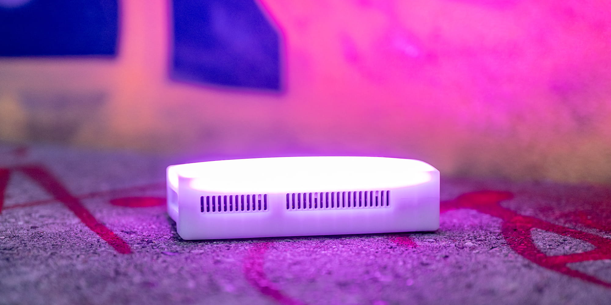 Lampa Newell Arya RGB 40 W