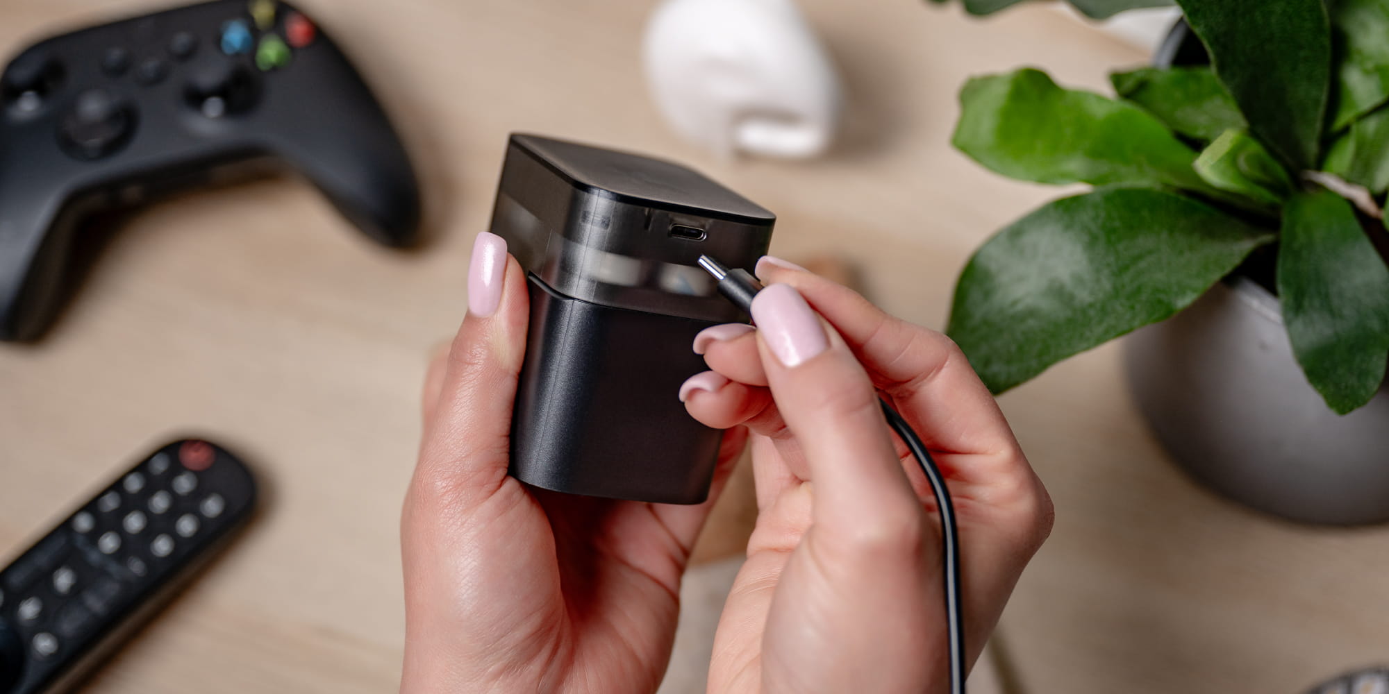 ładowarka 8-kanałowa do baterii r6