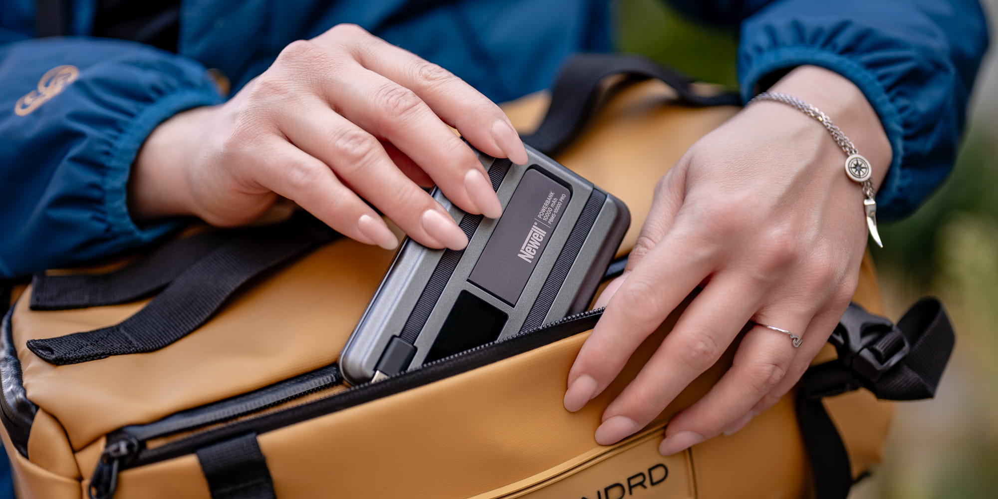 power bank newell ms-10000 pro magsafe 10000 mah lightning, usb-c - szary