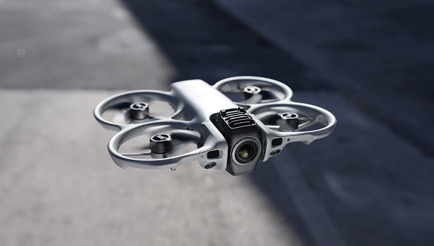 dron dji avata 360