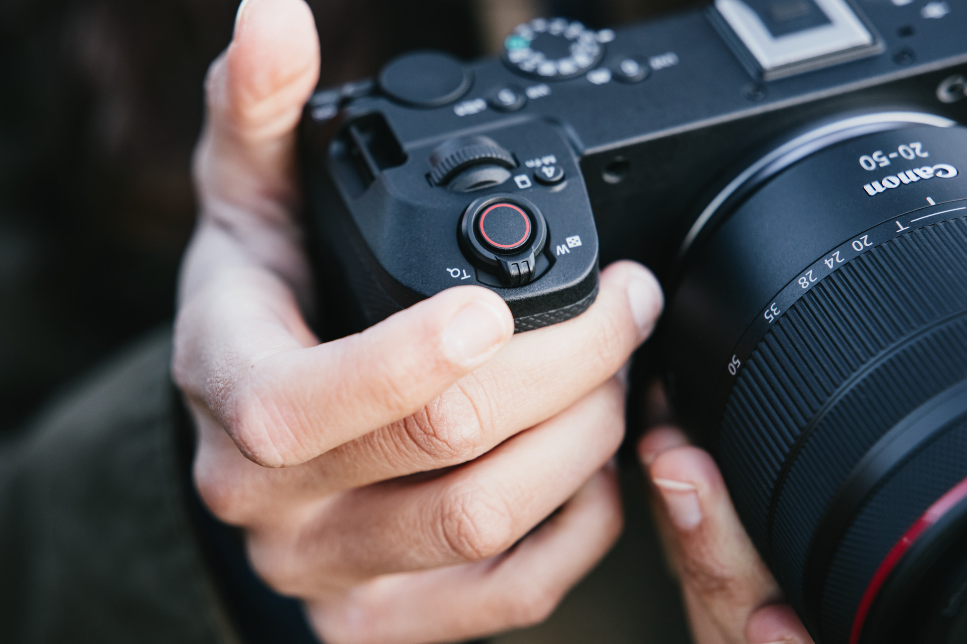 aparat canon eos r6 v