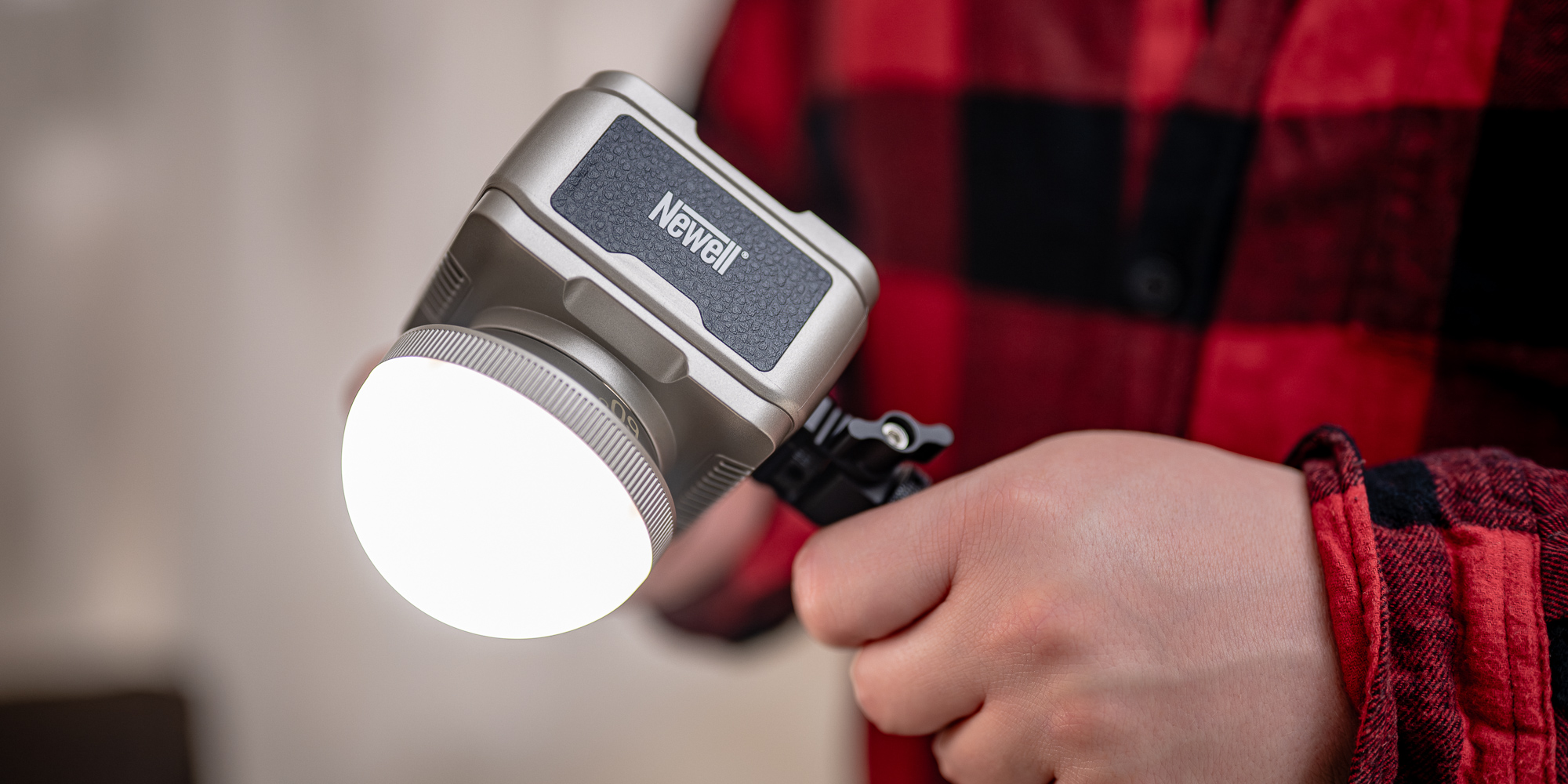 lampa led newell zora mini 40 rgb