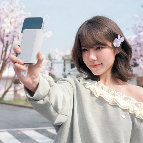 ekran podglądu do telefonu insta360 snap selfie screen z podświetleniem