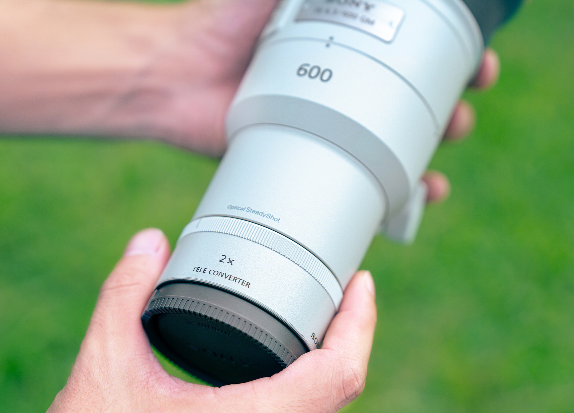 Sięgaj jeszcze dalej z FE 600 mm F6.3 GM OSS