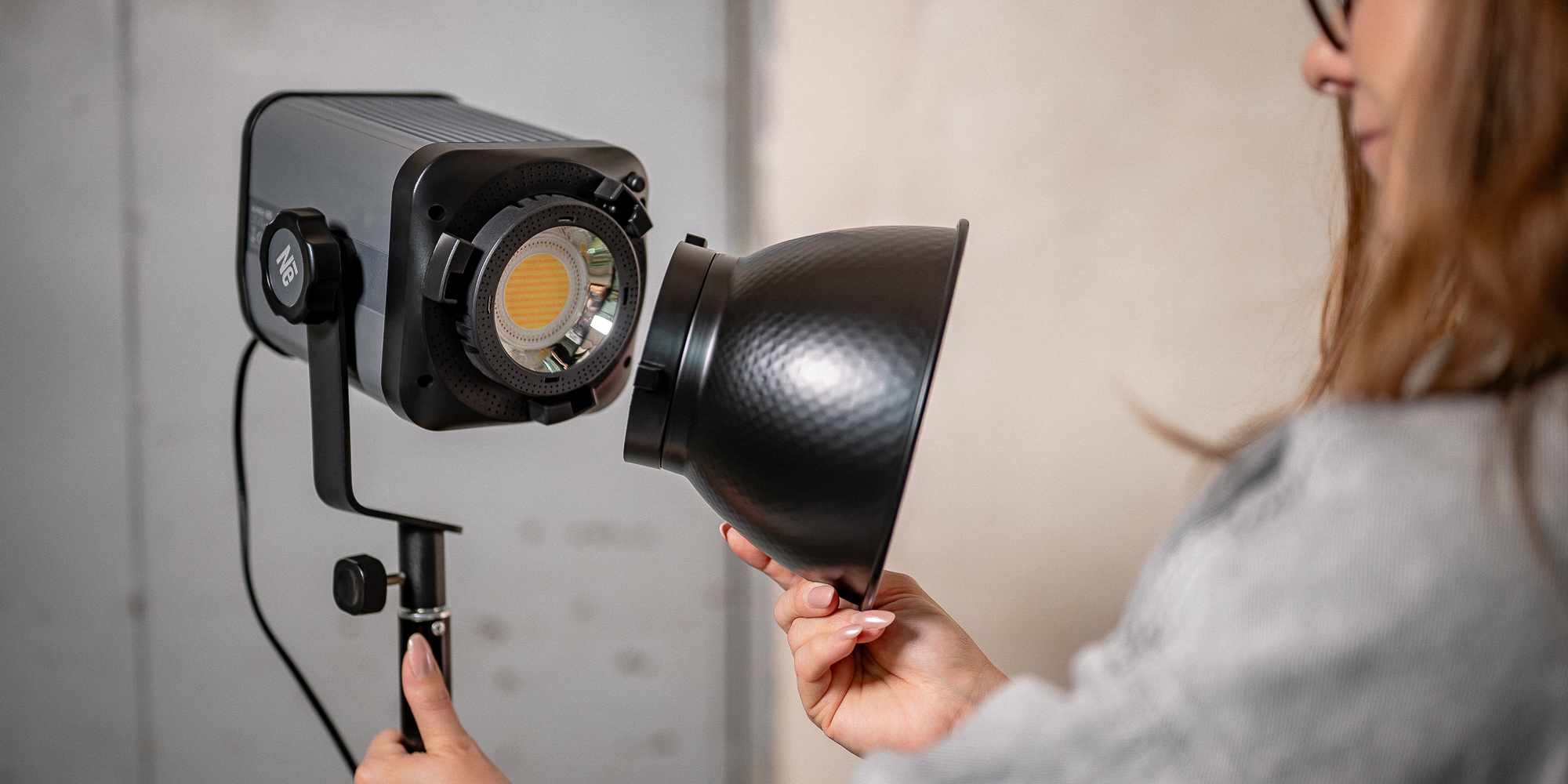 lampa led newell aurea 100 rgb