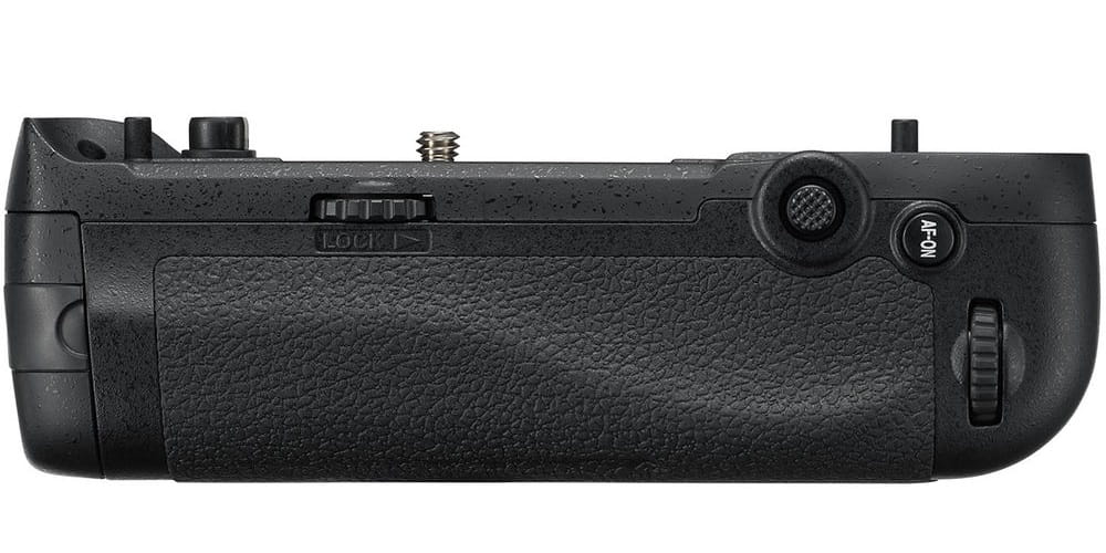 Grip Nikon MB-D17 VFC00601
