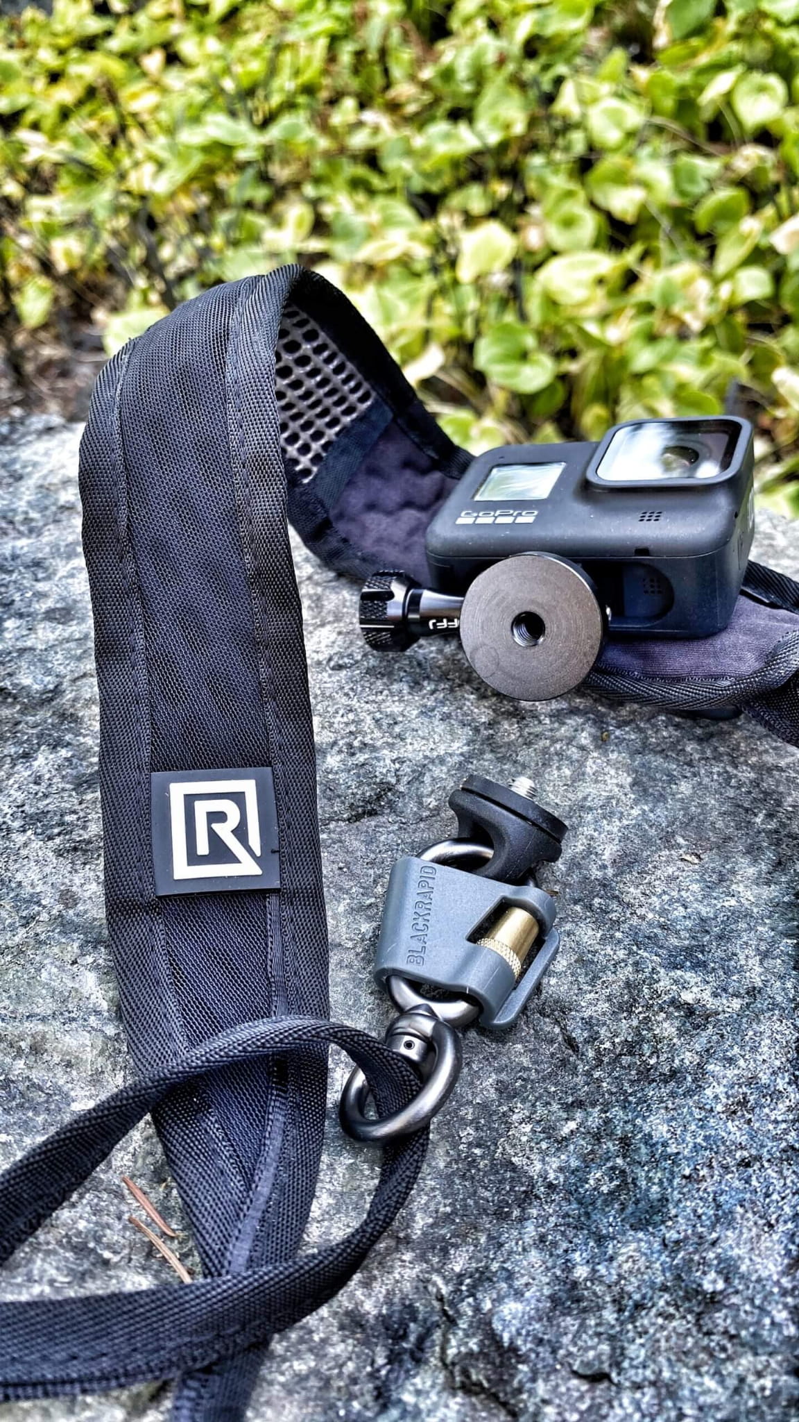 Pasek BlackRapid Street BK/BK Breathe Camera Sling z TetheR Tab / Adhesive Pad