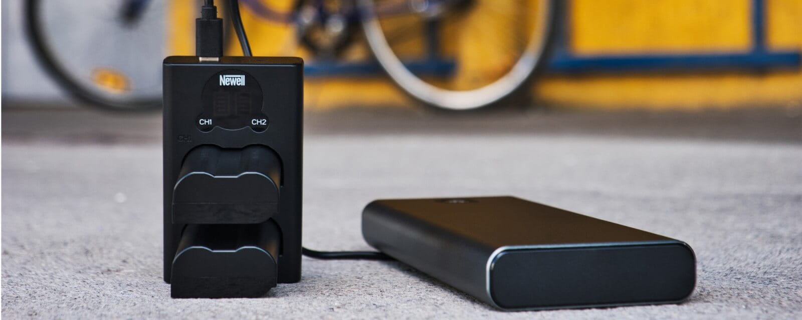 Ładowarka dwukanałowa Newell DL-USB-C do akumulatorów NP-W235