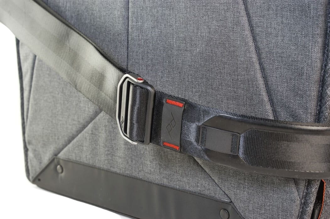Torba Peak Design Everyday Messenger 15# 18L Charcoal – Grafitowy