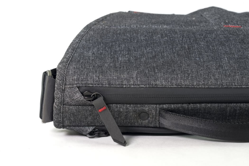 Torba Peak Design Everyday Messenger 13# 14L Charcoal – Grafitowy