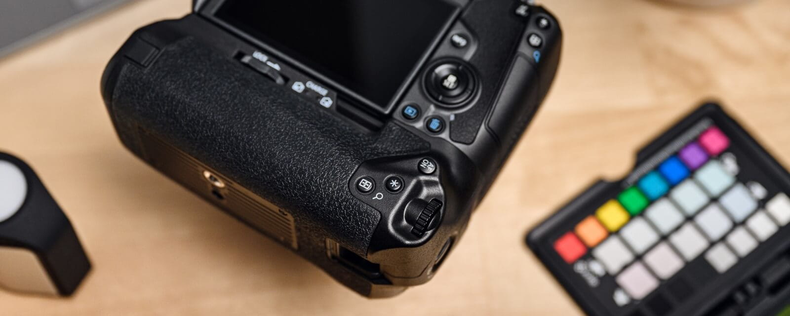 Battery Pack Newell BG-E22 do Canon