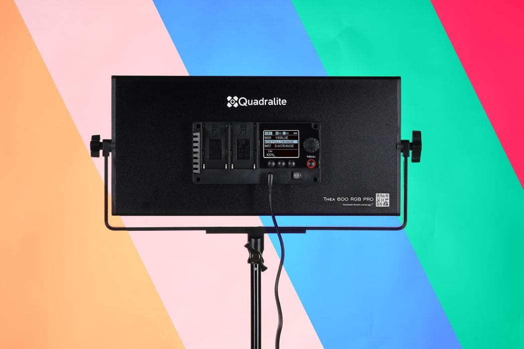 Panel LED Quadralite Thea 600 RGB Pro