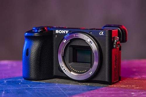Praktyczne funkcje Sony A6600 – wykorzystanie pełnego potencjału aparatu