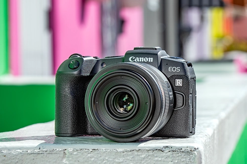 Filmowanie z Canon EOS RP – przewodnik po kinematograficznych możliwościach