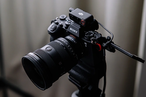 Sony A9 III w roli głównej – jak aparat radzi sobie z filmowaniem?