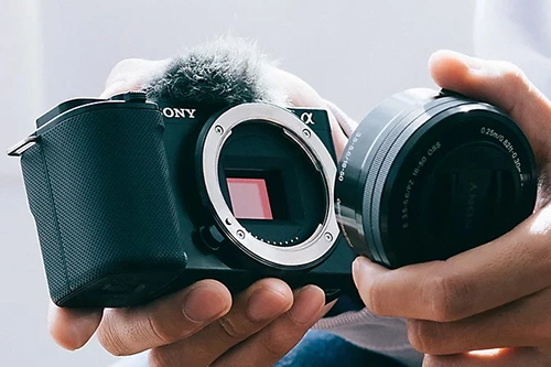 Funkcje Sony ZV-E10 idealne dla vlogerów – co warto wiedzieć?