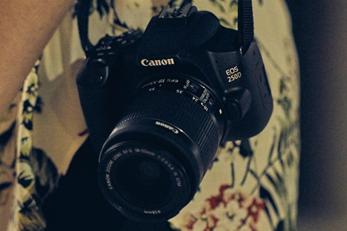 Nagrywanie filmów Canon EOS 250D – wysoka jakość każdego ujęcia
