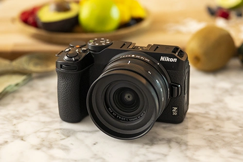 Specyfikacja aparatu Nikon Z30 – parametry, które czynią go niezastąpionym narzędziem fotografa