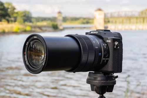 Czy Sony RX10 V to aparat, który nie ma konkurencji?